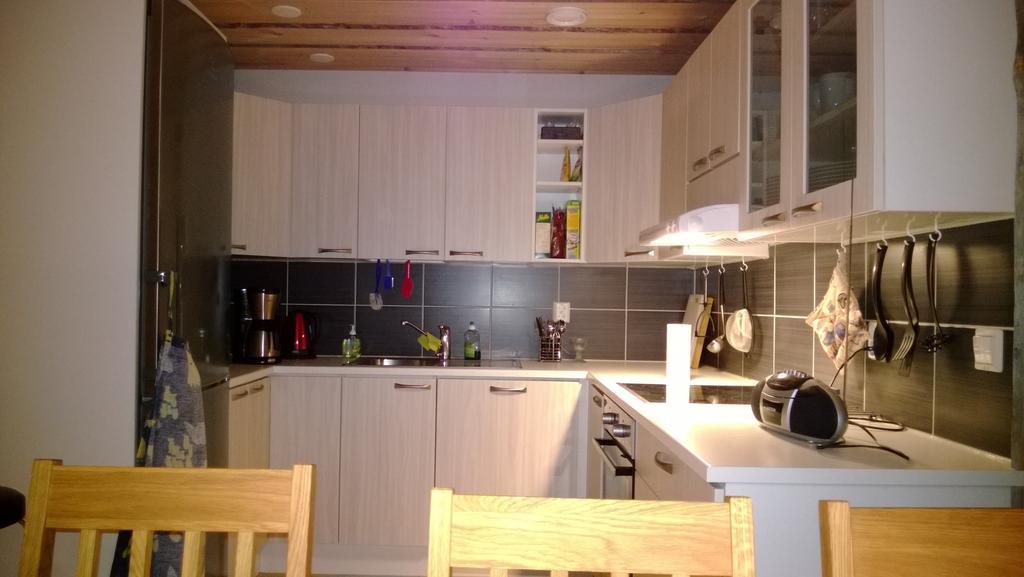 Revontuli Cottage كولاري الغرفة الصورة