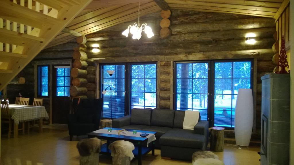 Revontuli Cottage كولاري الغرفة الصورة