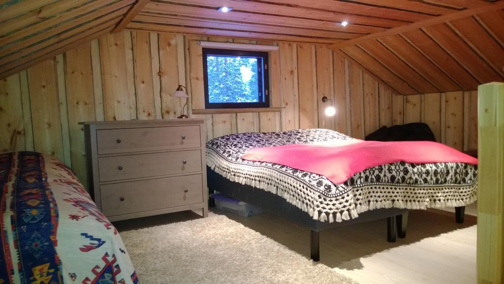 Revontuli Cottage كولاري الغرفة الصورة
